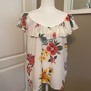 Old Navy White/Floral Top Size Medium NWT